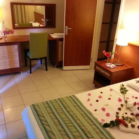 شقة فندقية بلو بارادايس أبارت 3*